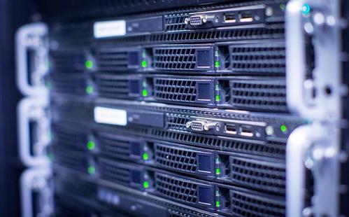 5f61aa7e90641.jpg 服務器租用有哪些常見配置參數組合?.jpg